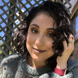 Meet your Posher, Cynthia